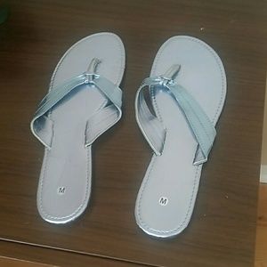 Womens flip flops